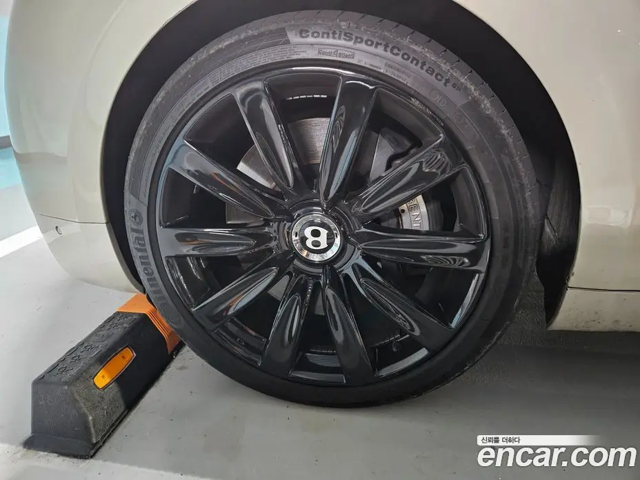 Bentley Flying Spur 2015 6.0 автомат (гидро), фото 11