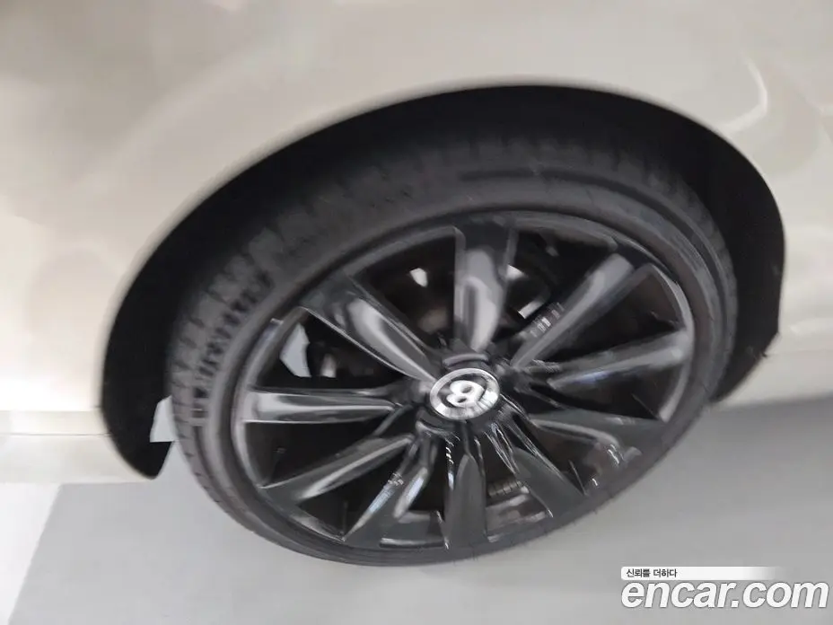 Bentley Flying Spur 2015 6.0 автомат (гидро), фото 13