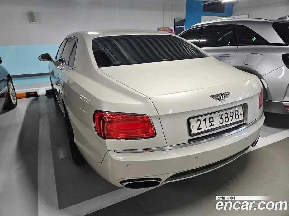Bentley Flying Spur 2015 6.0 автомат (гидро), фото 4