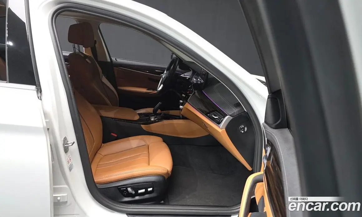 BMW 5 серия 2023 2.0 автомат (гидро), фото 11