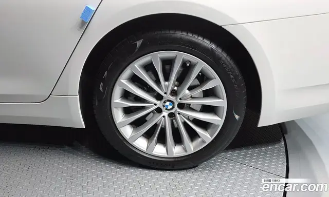 BMW 5 серия 2023 2.0 автомат (гидро), миниатюра 5