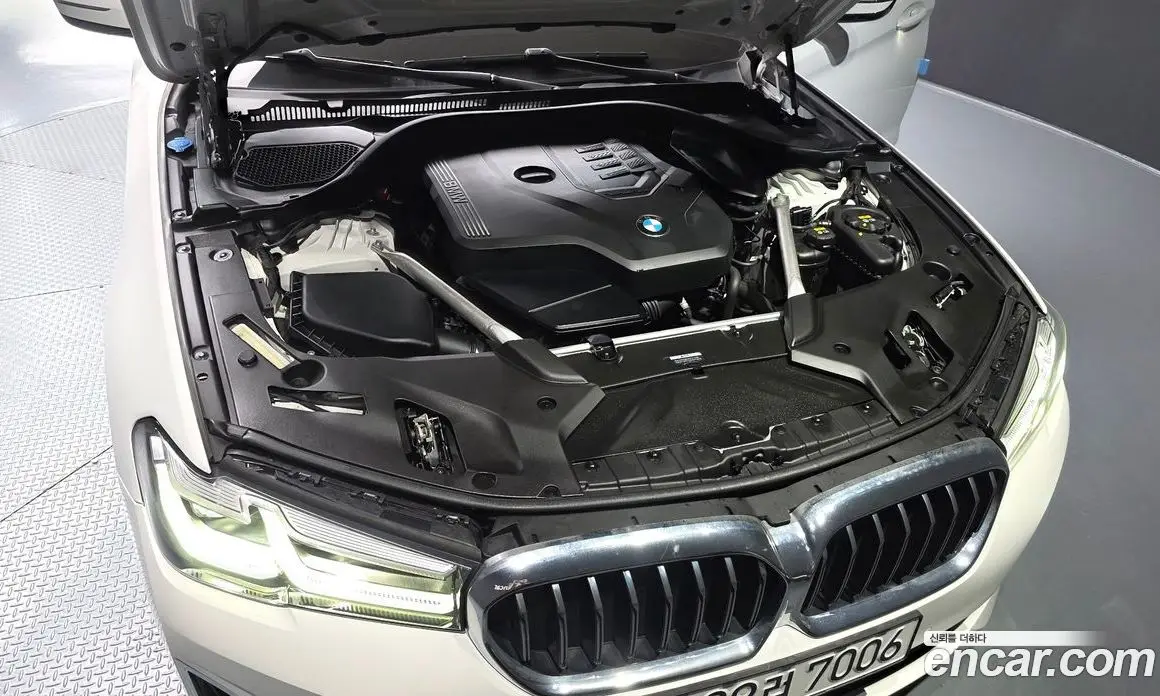 BMW 5 серия 2023 2.0 автомат (гидро), фото 6