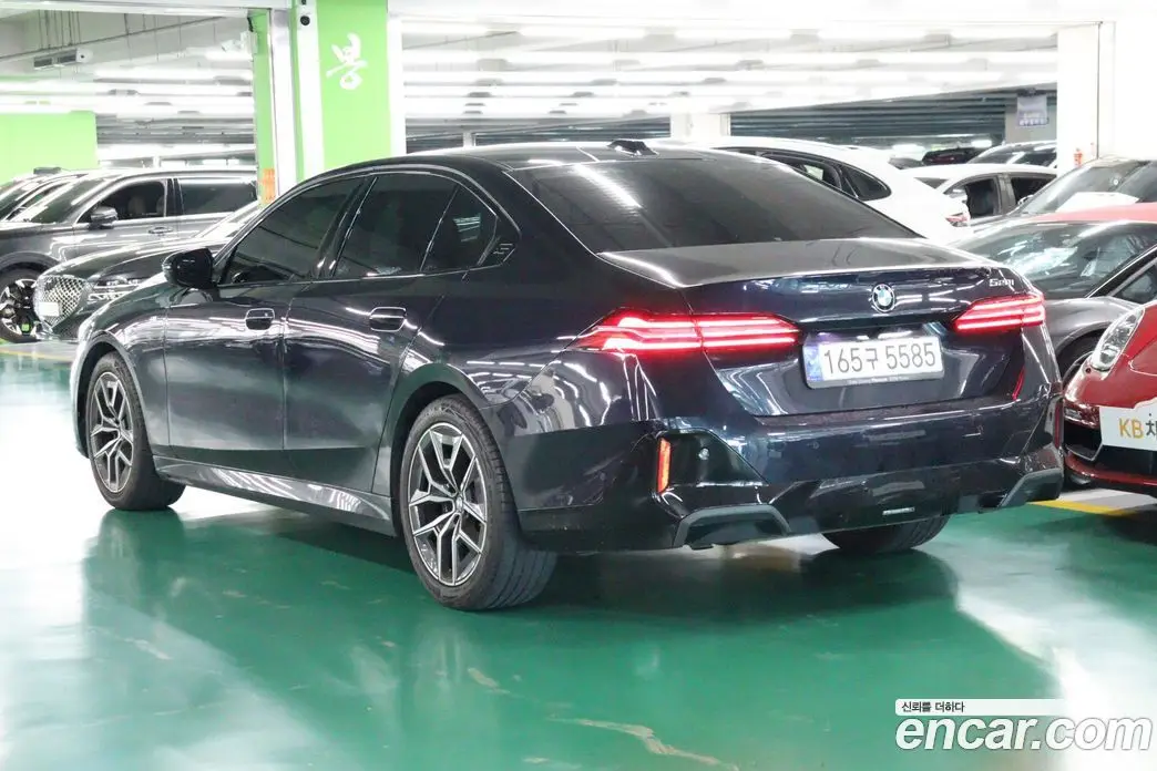 BMW 5 серия 2023 2.0 автомат (гидро), фото 4 BMW 5 серия 2023 2.0 автомат (гидро), фото 4