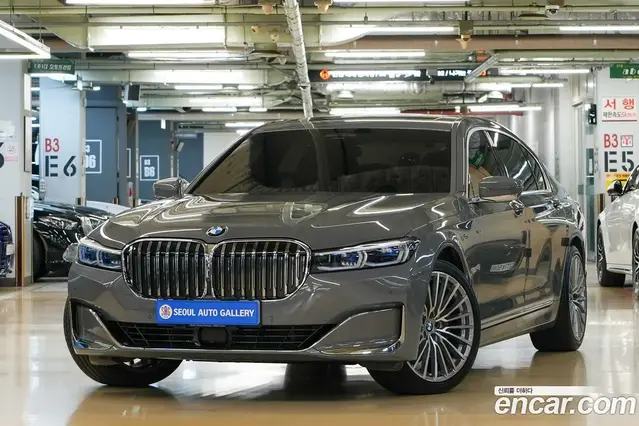 BMW 7 серия, 2021, 70 130 км