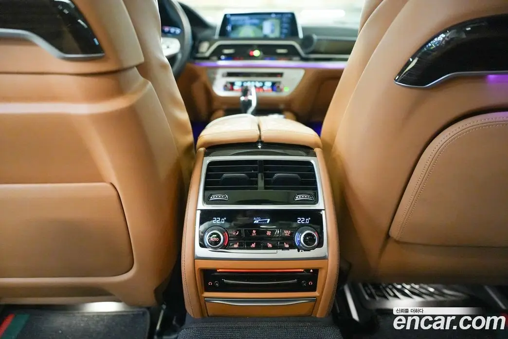 BMW 7 серия 2021 3.0 автомат (гидро), фото 13