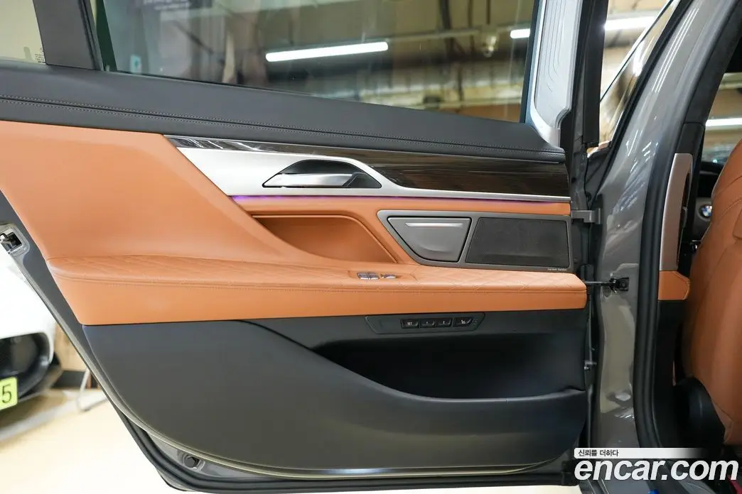 BMW 7 серия 2021 3.0 автомат (гидро), фото 15