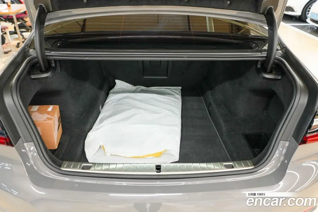 BMW 7 серия 2021 3.0 автомат (гидро), фото 20