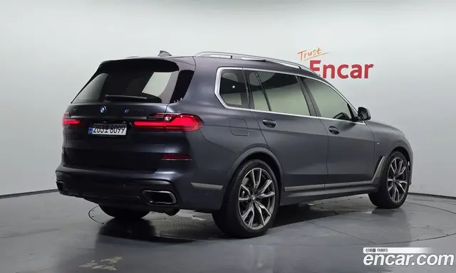 BMW X7 2020 4.4 автомат (гидро), миниатюра 2