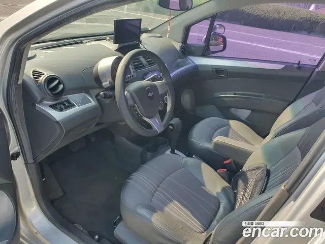Chevrolet Spark 2013 1.0 автомат (гидро), миниатюра 7