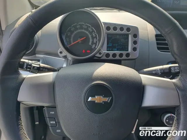 Chevrolet Spark 2013 1.0 автомат (гидро), миниатюра 9
