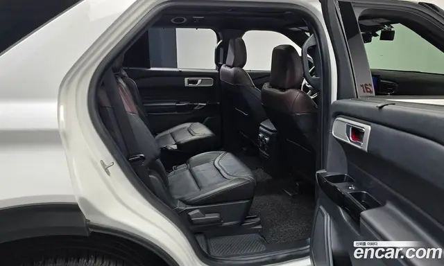 Ford Explorer 2023 3.0 автомат (гидро), миниатюра 12