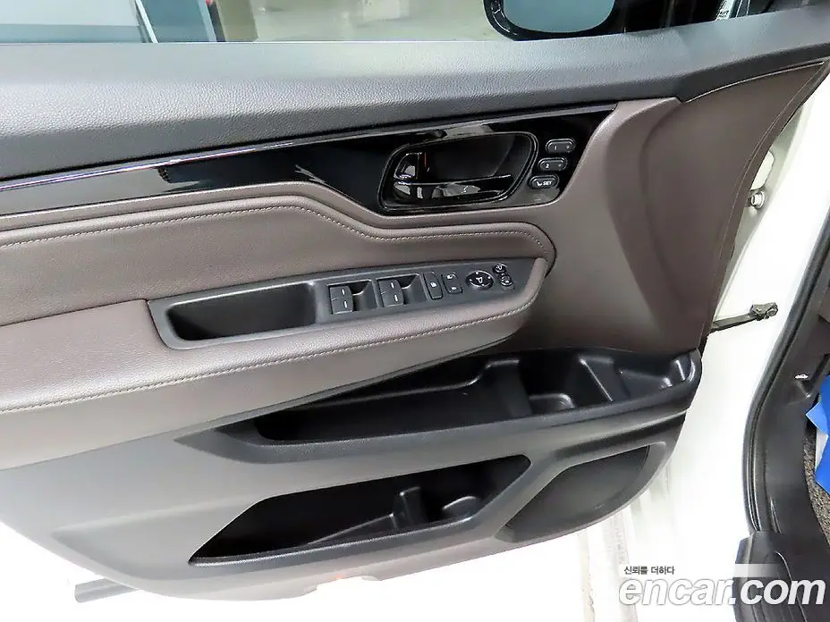 Honda Odyssey 2019 3.5 автомат (гидро), фото 12