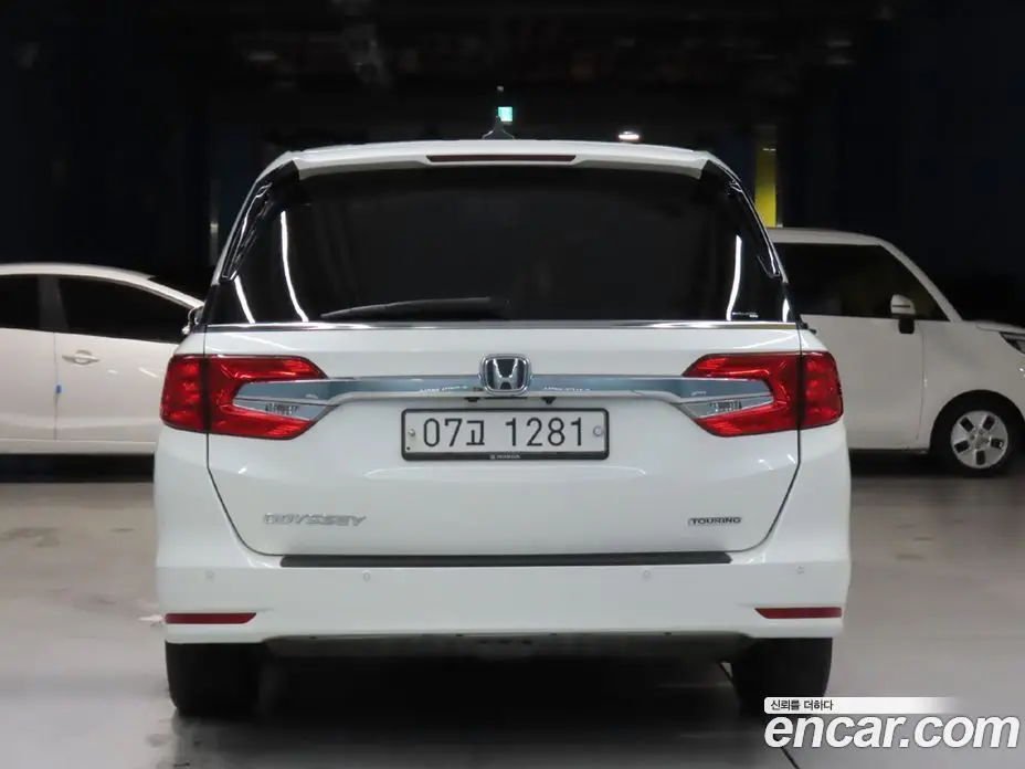 Honda Odyssey 2019 3.5 автомат (гидро), фото 4