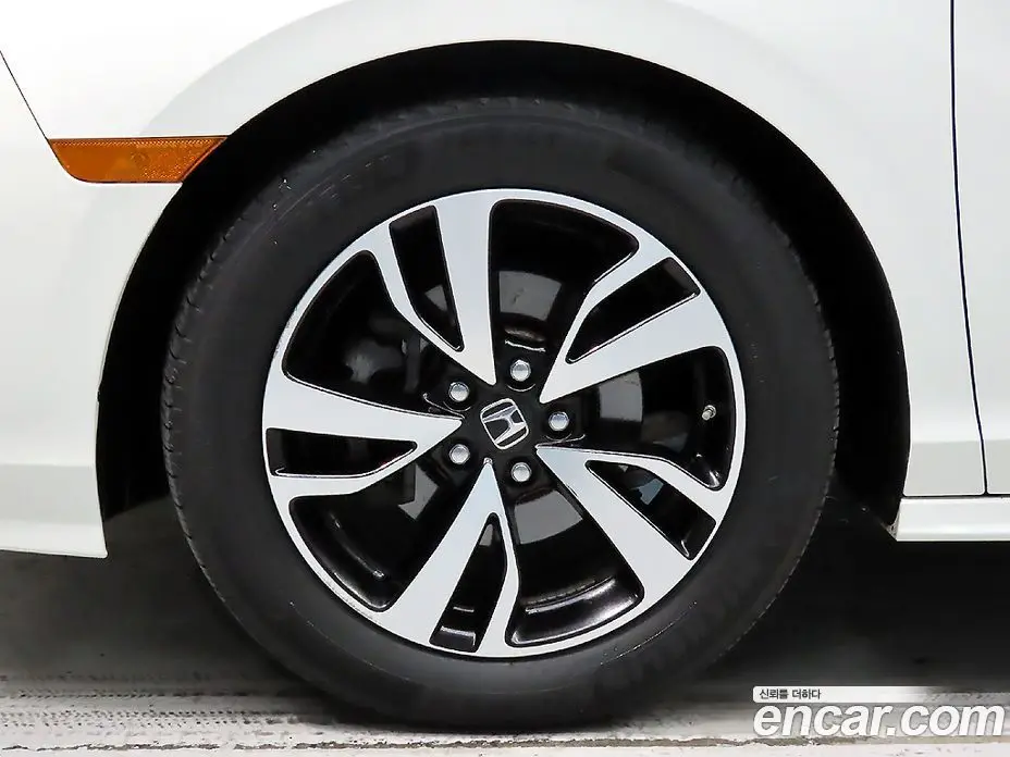 Honda Odyssey 2019 3.5 автомат (гидро), фото 5