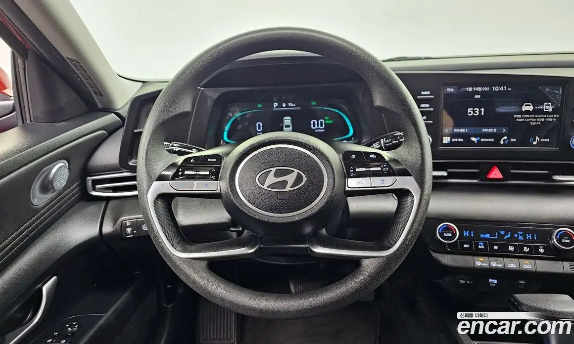 Hyundai Avante 2023 1.6 автомат (гидро), фото 13
