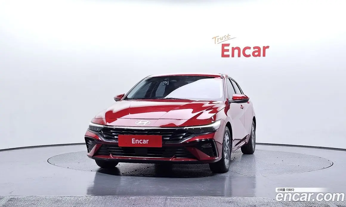 Hyundai Avante 2023 1.6 автомат (гидро), фото 3