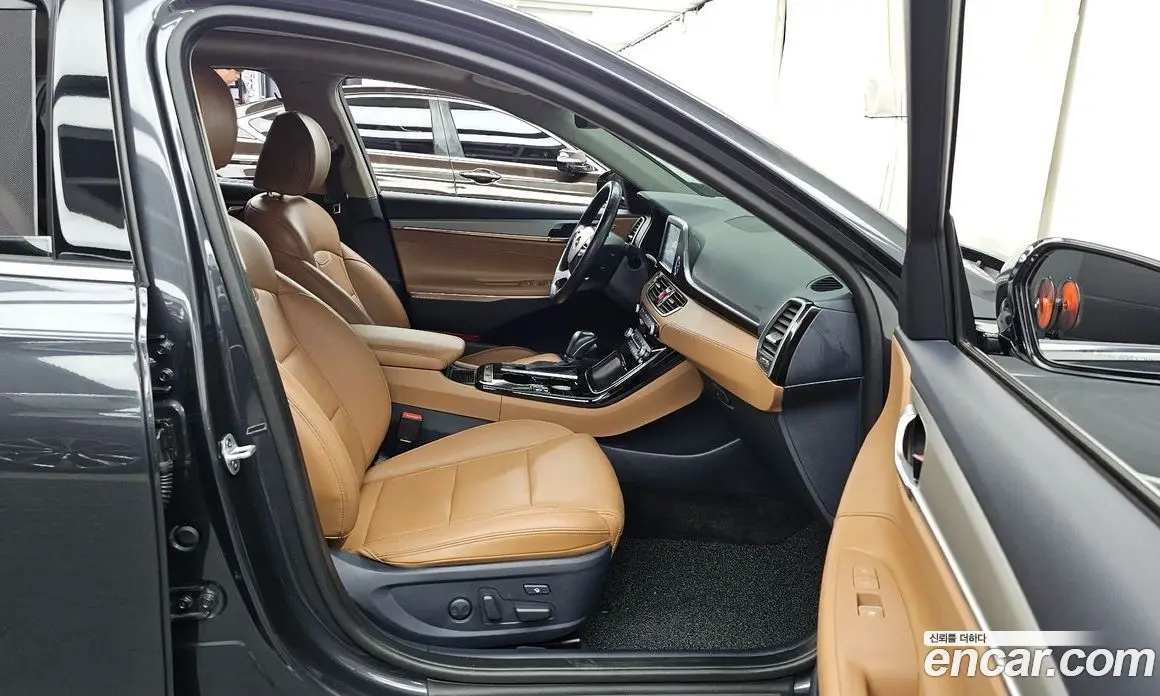 Hyundai Grandeur 2018 3.3 автомат (гидро), фото 11