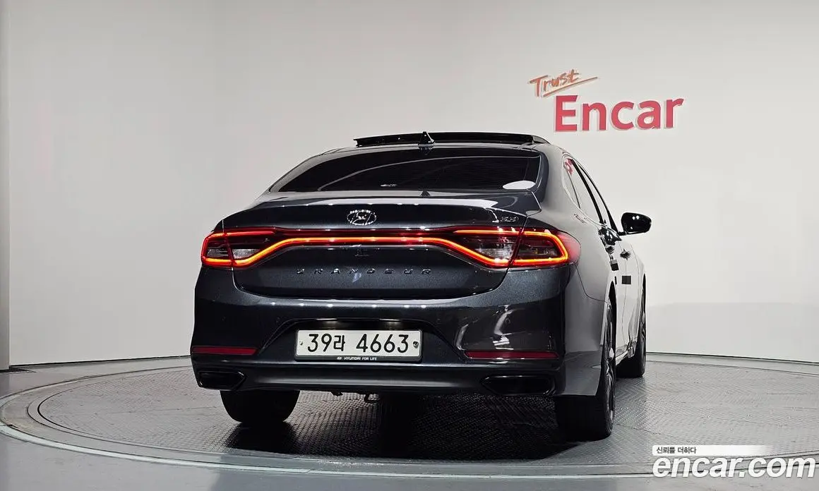 Hyundai Grandeur 2018 3.3 автомат (гидро), фото 4