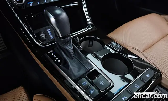 Hyundai Grandeur 2018 3.3 автомат (гидро), миниатюра 9