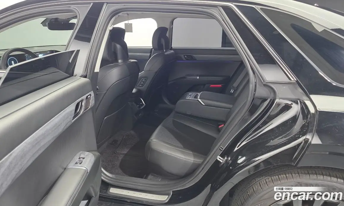 Hyundai Grandeur 2023 1.6 автомат (гидро), фото 11