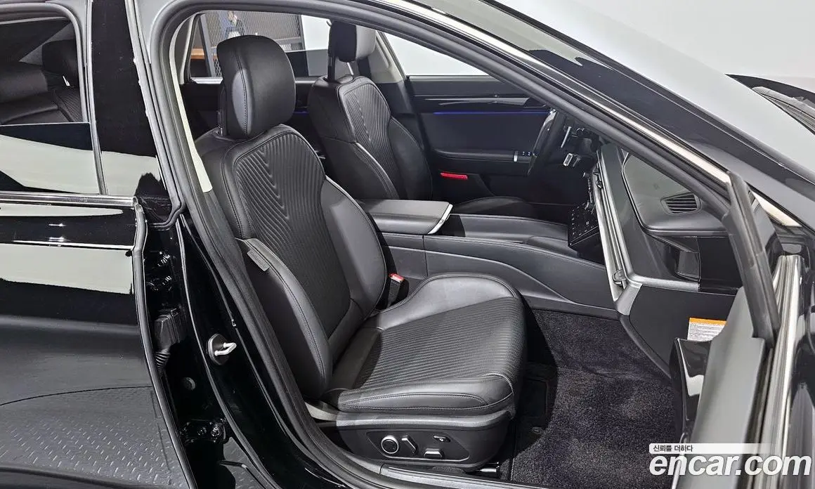 Hyundai Grandeur 2023 1.6 автомат (гидро), фото 12