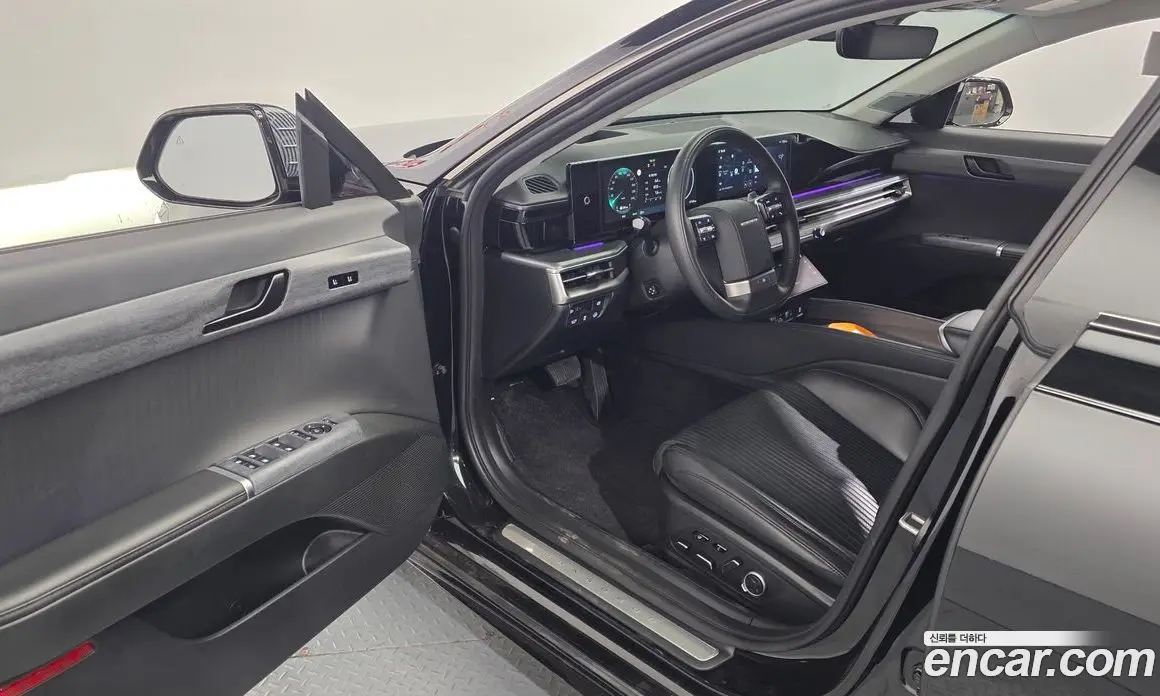 Hyundai Grandeur 2023 1.6 автомат (гидро), фото 10