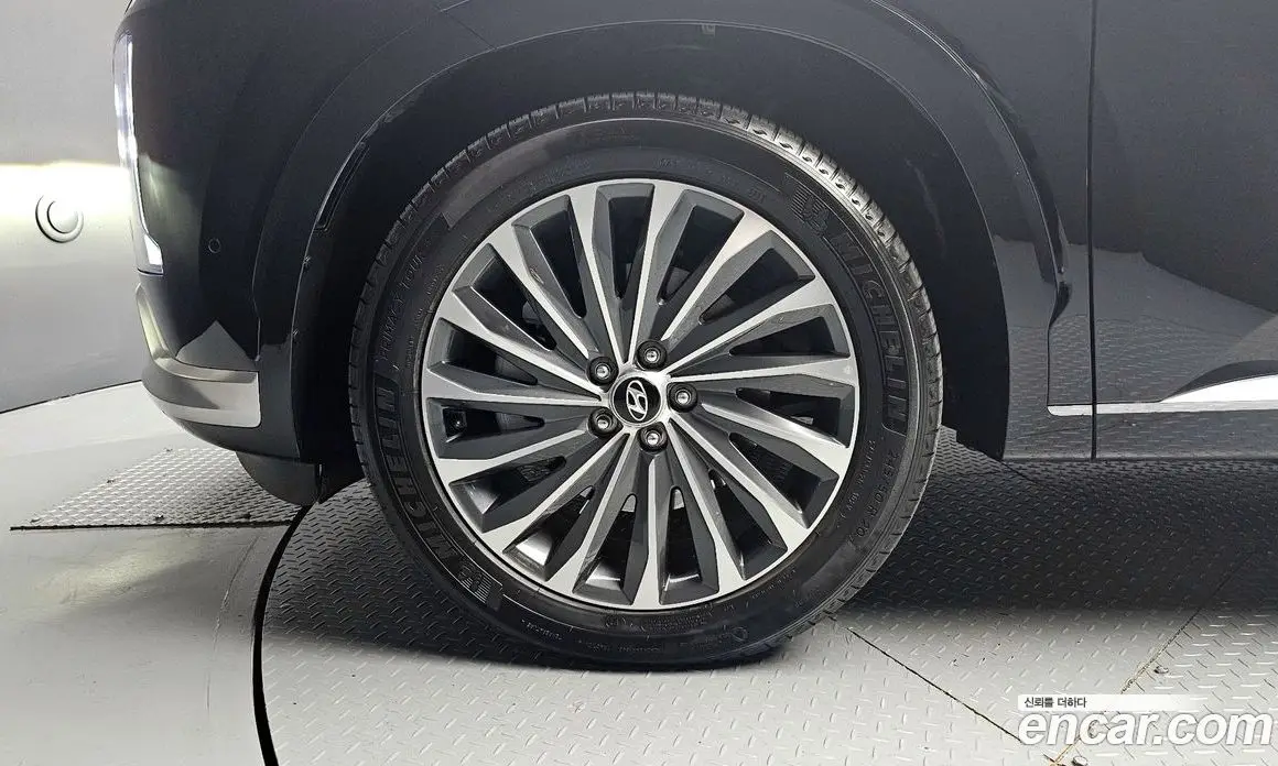 Hyundai Palisade 2023 2.2 автомат (гидро), фото 5 Hyundai Palisade 2023 2.2 автомат (гидро), фото 5