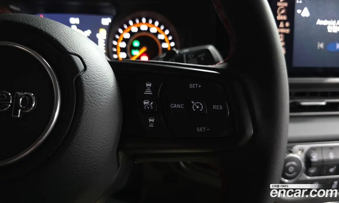 Jeep Wrangler 2024 2.0 автомат (гидро), фото 18