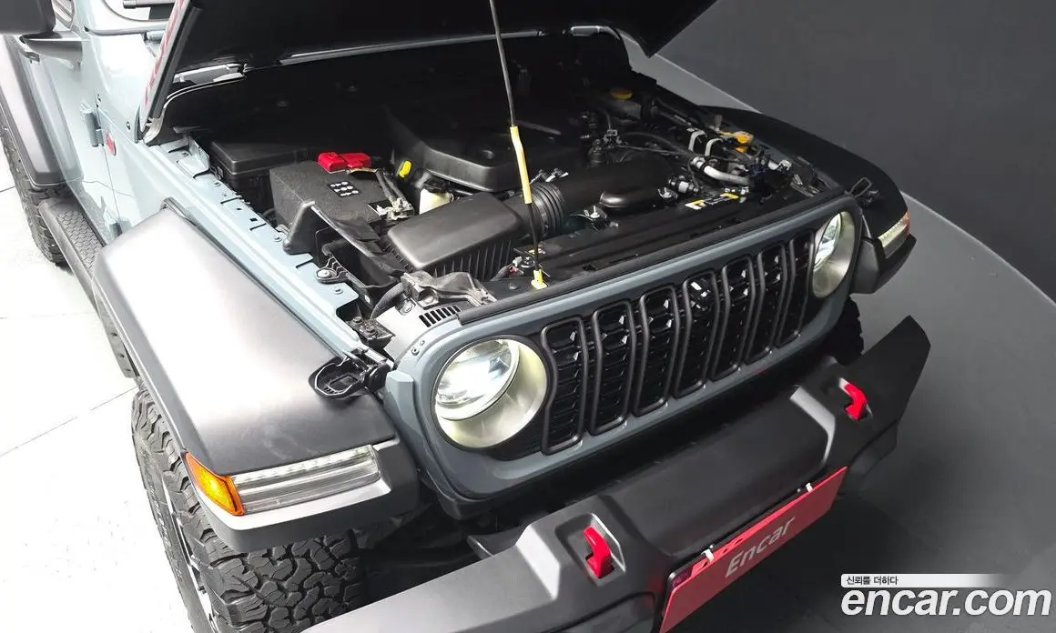 Jeep Wrangler 2024 2.0 автомат (гидро), фото 6
