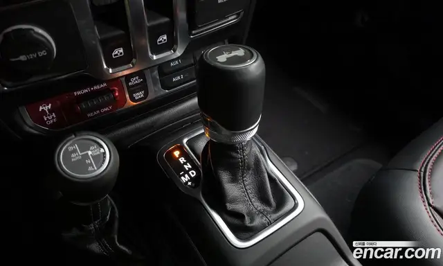 Jeep Wrangler 2024 2.0 автомат (гидро), миниатюра 9