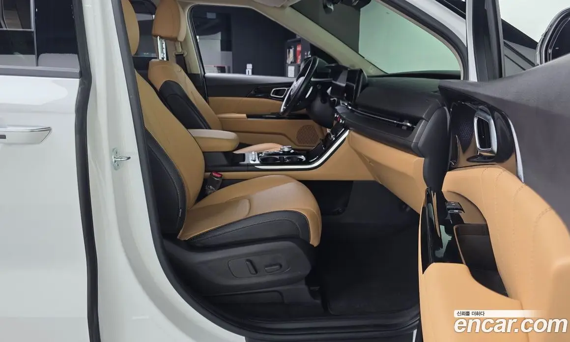 Kia Carnival 2021 2.2 автомат (гидро), фото 11