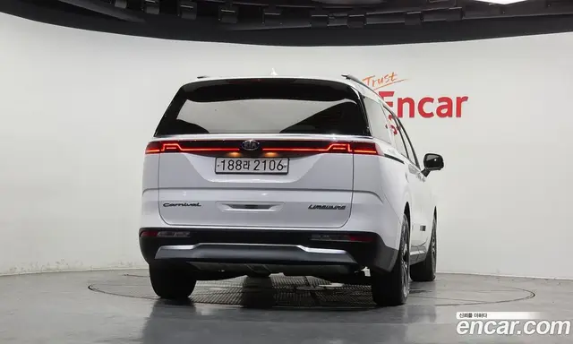 Kia Carnival 2021 2.2 автомат (гидро), миниатюра 4