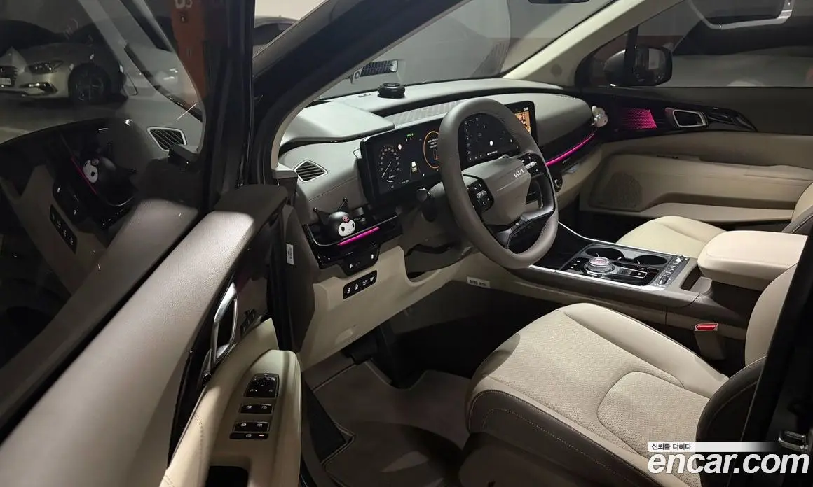 Kia Carnival 2026 1.6 автомат (гидро), фото 8