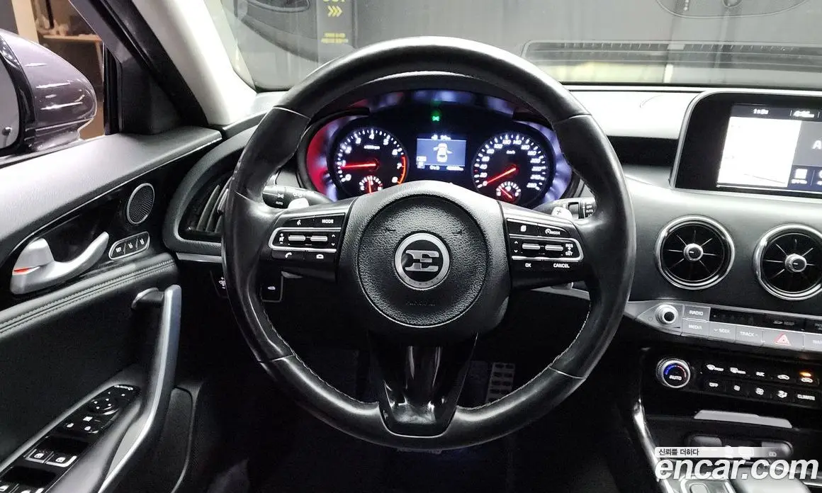 Kia Stinger 2017 2.0 автомат (гидро), фото 13