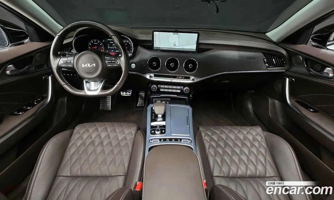 Kia Stinger 2022 2.5 автомат (гидро), фото 7 Kia Stinger 2022 2.5 автомат (гидро), фото 7