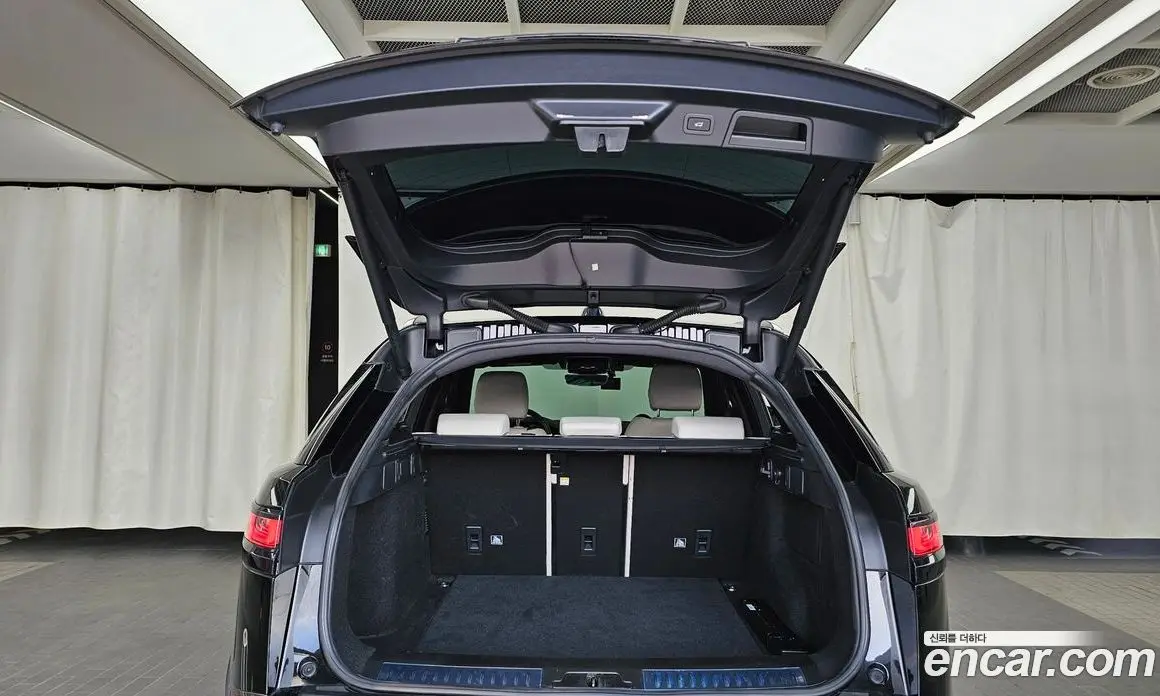 Land Rover Range Rover Velar 2019 3.0 автомат (гидро), фото 20