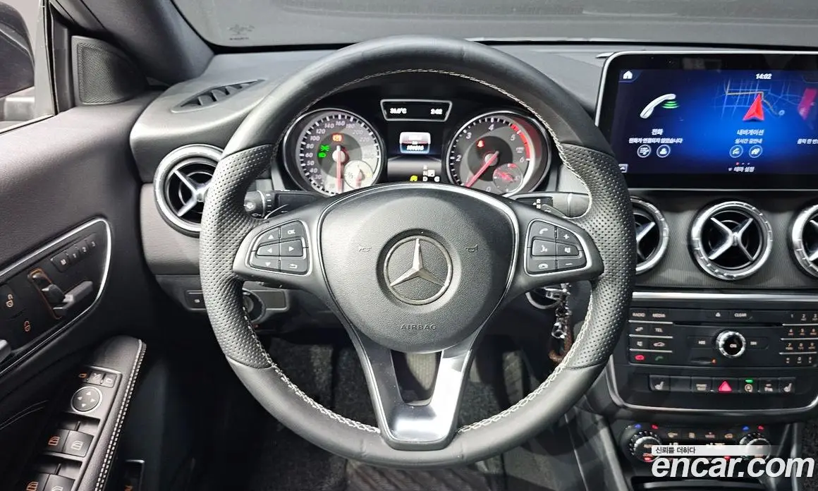 Mercedes-Benz CLA-Class 2015 2.1 автомат (гидро), фото 12 Mercedes-Benz CLA-Class 2015 2.1 автомат (гидро), фото 12
