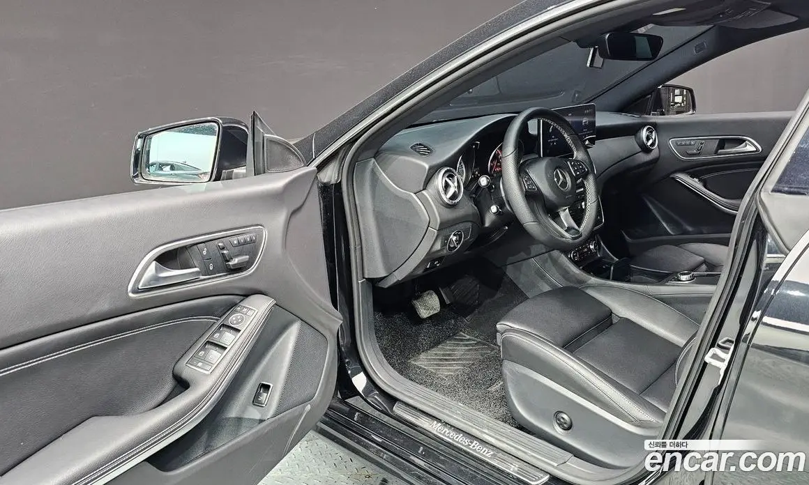 Mercedes-Benz CLA-Class 2015 2.1 автомат (гидро), фото 10 Mercedes-Benz CLA-Class 2015 2.1 автомат (гидро), фото 10
