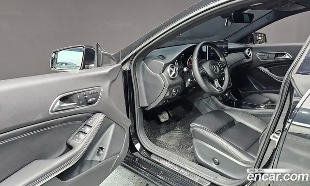 Mercedes-Benz CLA-Class 2015 2.1 автомат (гидро), миниатюра 10 Mercedes-Benz CLA-Class 2015 2.1 автомат (гидро), миниатюра 10