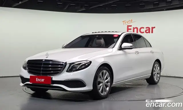 Mercedes-Benz E-Class, 2016, 85 090 км