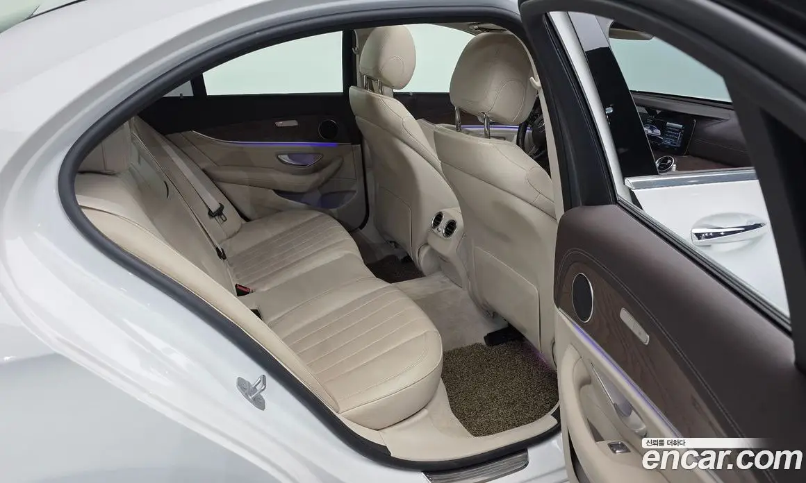 Mercedes-Benz E-Class 2016 1.9 автомат (гидро), фото 12
