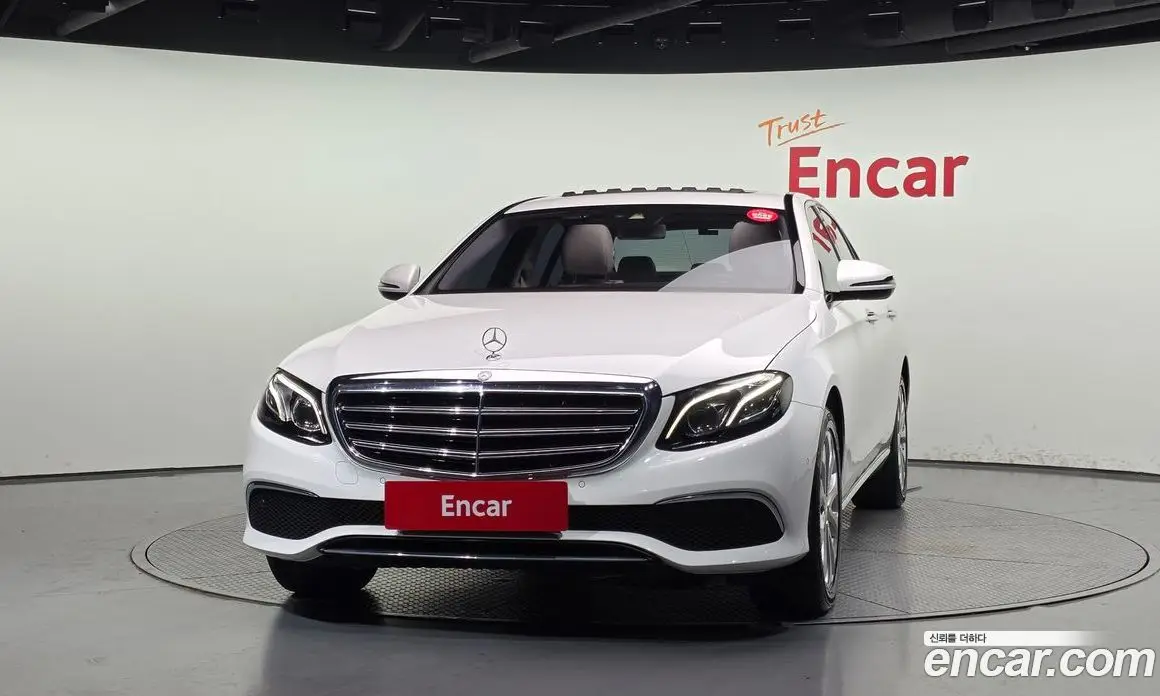 Mercedes-Benz E-Class 2016 1.9 автомат (гидро), фото 3