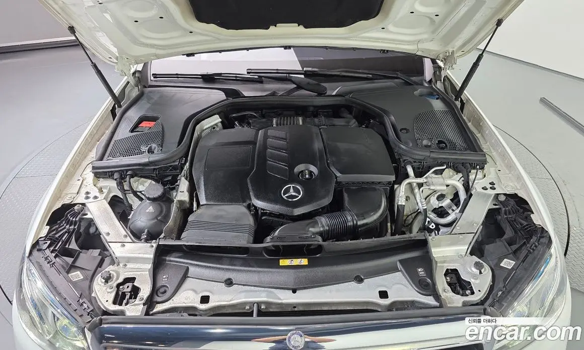 Mercedes-Benz E-Class 2016 1.9 автомат (гидро), фото 6