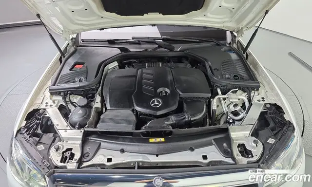 Mercedes-Benz E-Class 2016 1.9 автомат (гидро), миниатюра 6