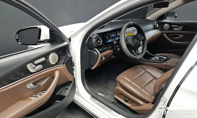 Mercedes-Benz E-Class 2017 2.0 автомат (гидро), миниатюра 10 Mercedes-Benz E-Class 2017 2.0 автомат (гидро), миниатюра 10