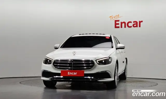 Mercedes-Benz E-Class 2020 2.0 автомат (гидро), миниатюра 3