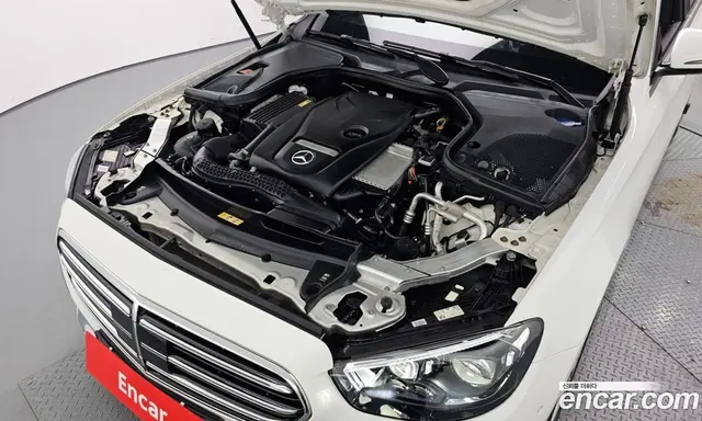 Mercedes-Benz E-Class 2020 2.0 автомат (гидро), миниатюра 6