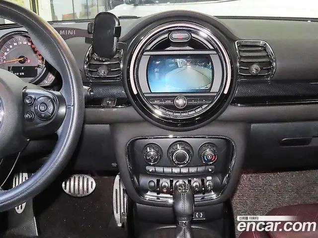 Mini Clubman 2018 1.5 автомат (гидро), миниатюра 11 Mini Clubman 2018 1.5 автомат (гидро), миниатюра 11