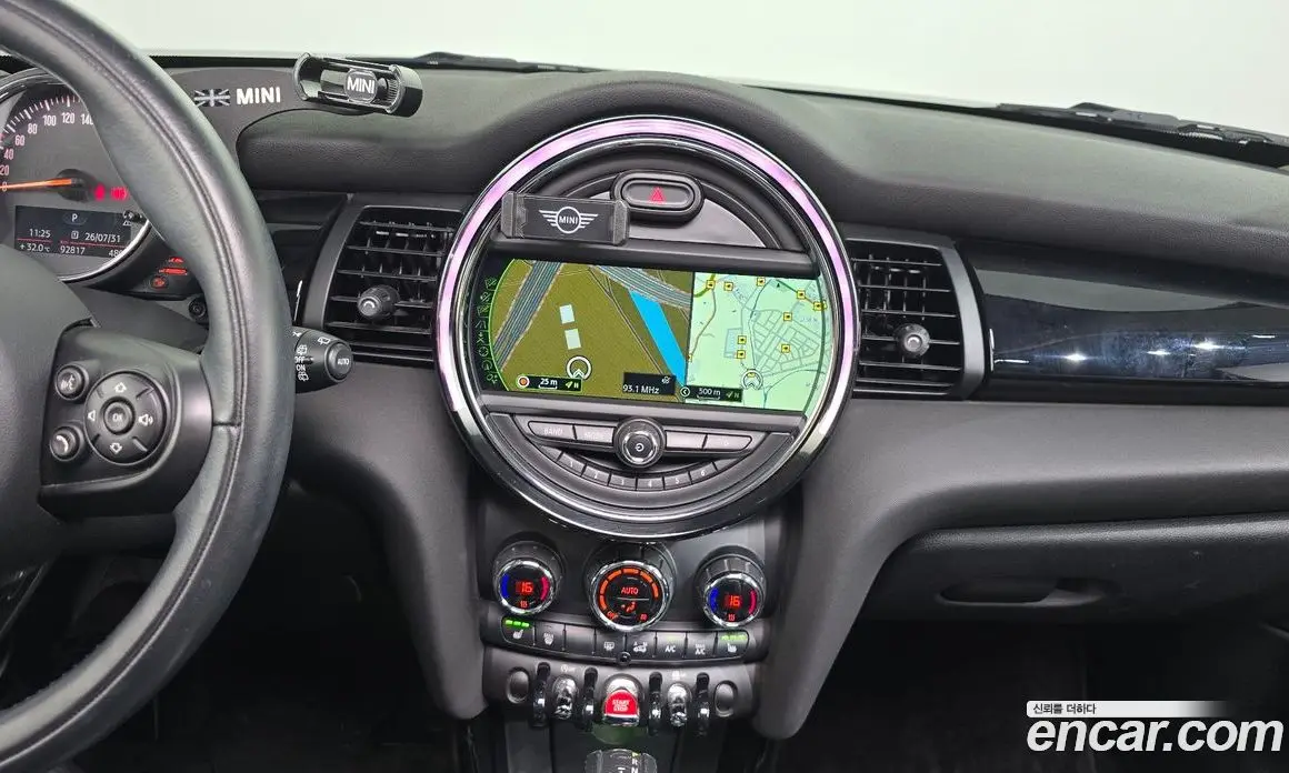 Mini Cooper 2017 1.5 автомат (гидро), фото 12 Mini Cooper 2017 1.5 автомат (гидро), фото 12