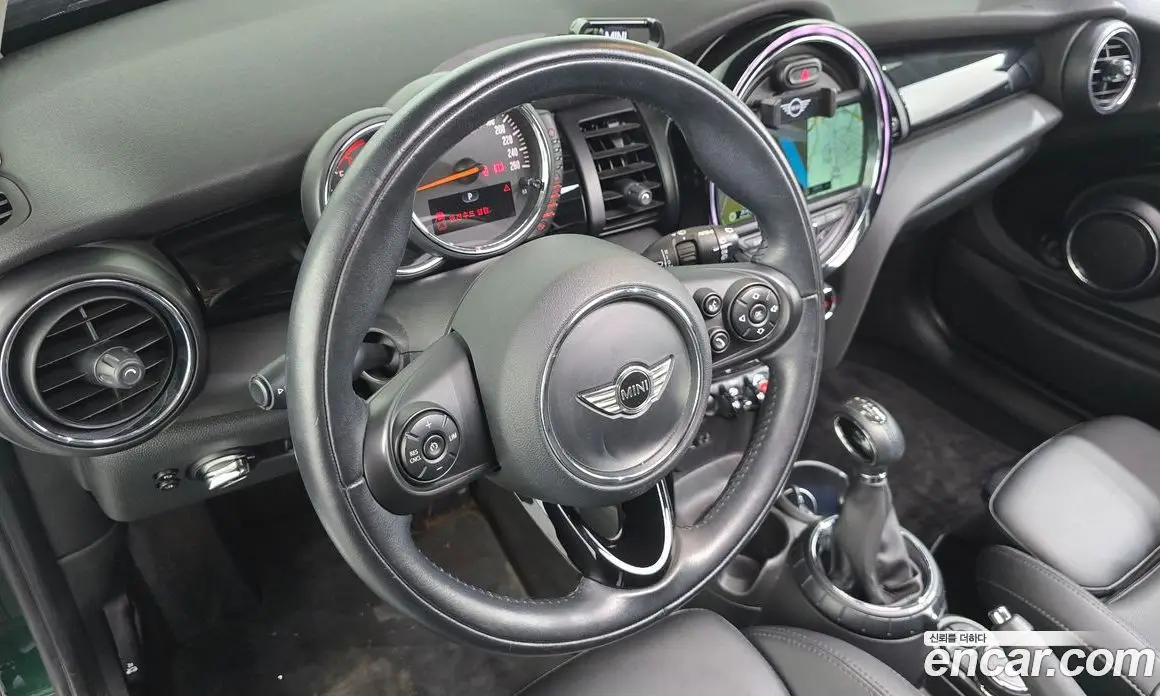 Mini Cooper 2017 1.5 автомат (гидро), фото 14 Mini Cooper 2017 1.5 автомат (гидро), фото 14
